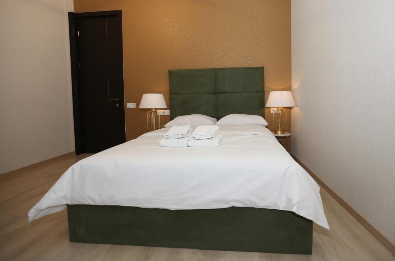 Golden Globe Boutique Hotel Tbilisi ภายนอก รูปภาพ