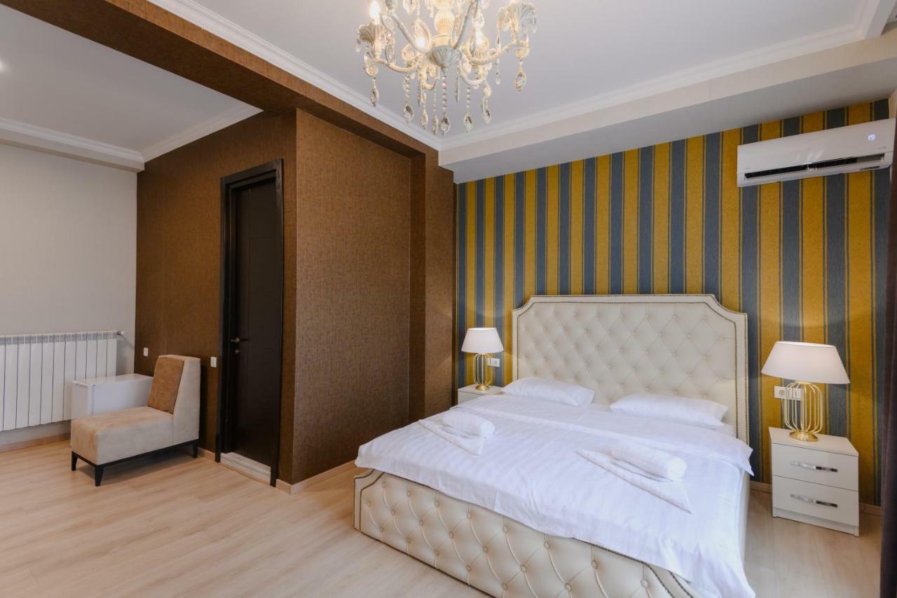 Golden Globe Boutique Hotel Tbilisi ภายนอก รูปภาพ