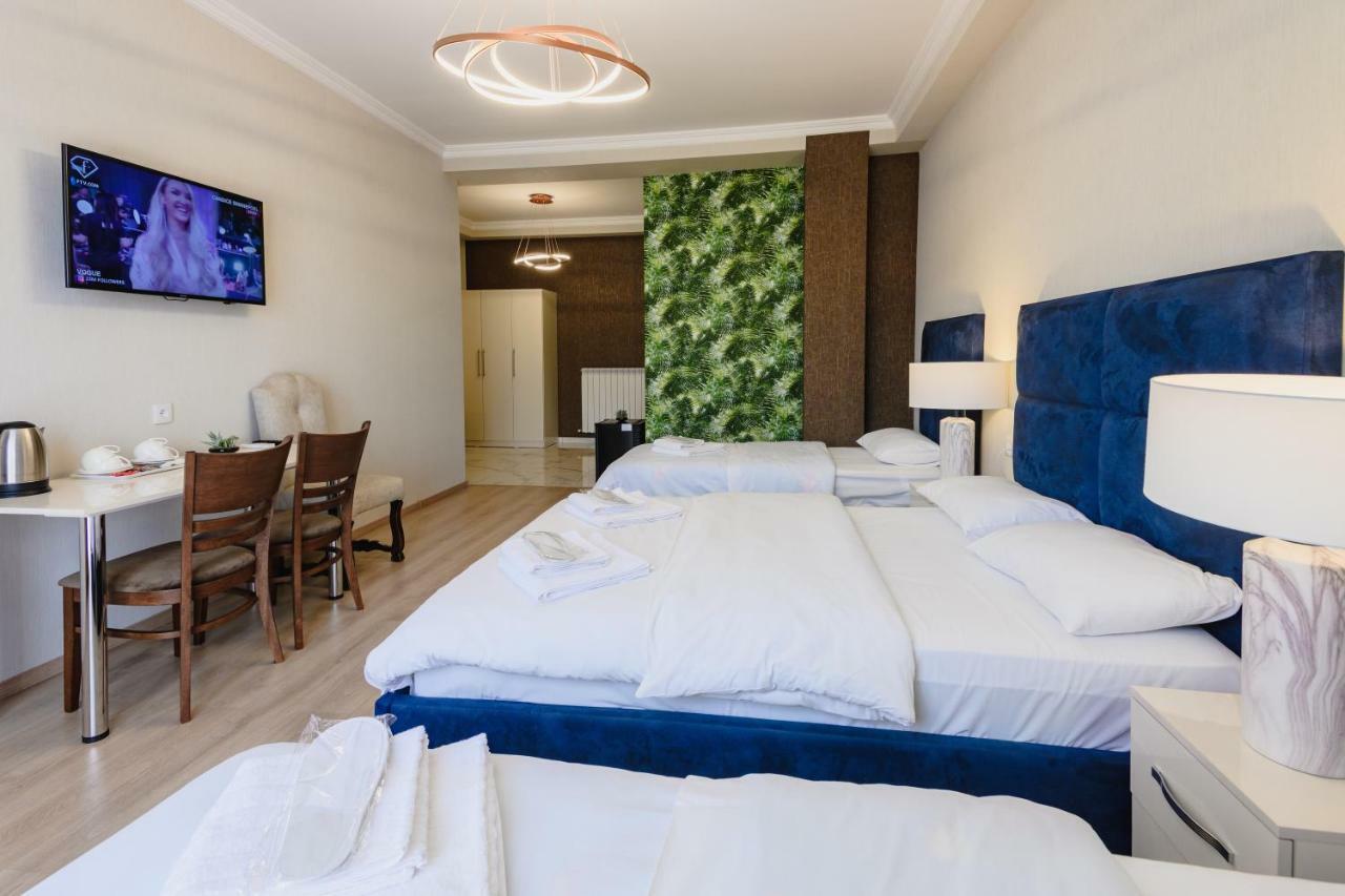 Golden Globe Boutique Hotel Tbilisi ภายนอก รูปภาพ