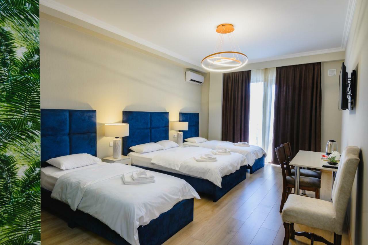 Golden Globe Boutique Hotel Tbilisi ภายนอก รูปภาพ