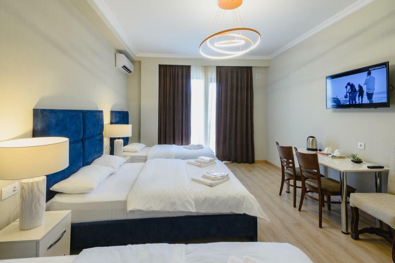 Golden Globe Boutique Hotel Tbilisi ภายนอก รูปภาพ
