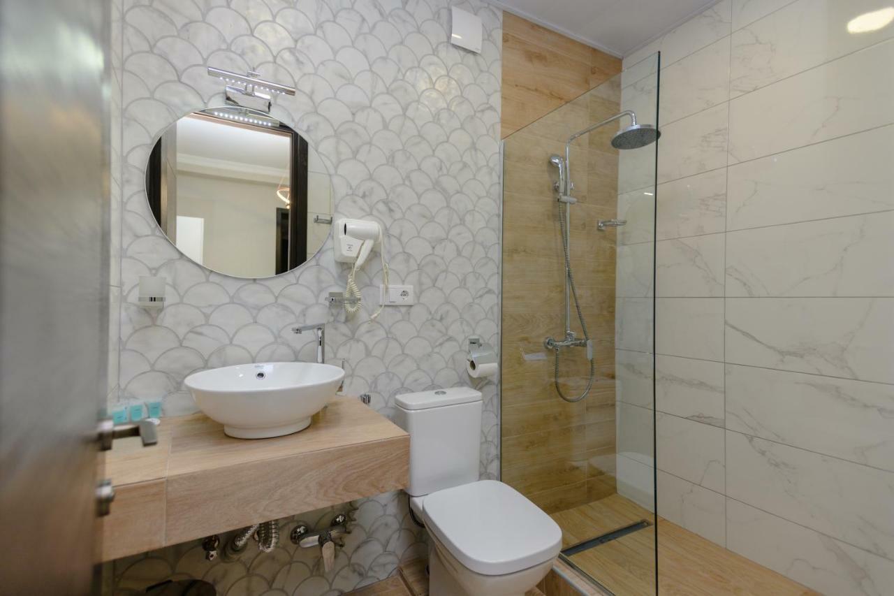 Golden Globe Boutique Hotel Tbilisi ภายนอก รูปภาพ