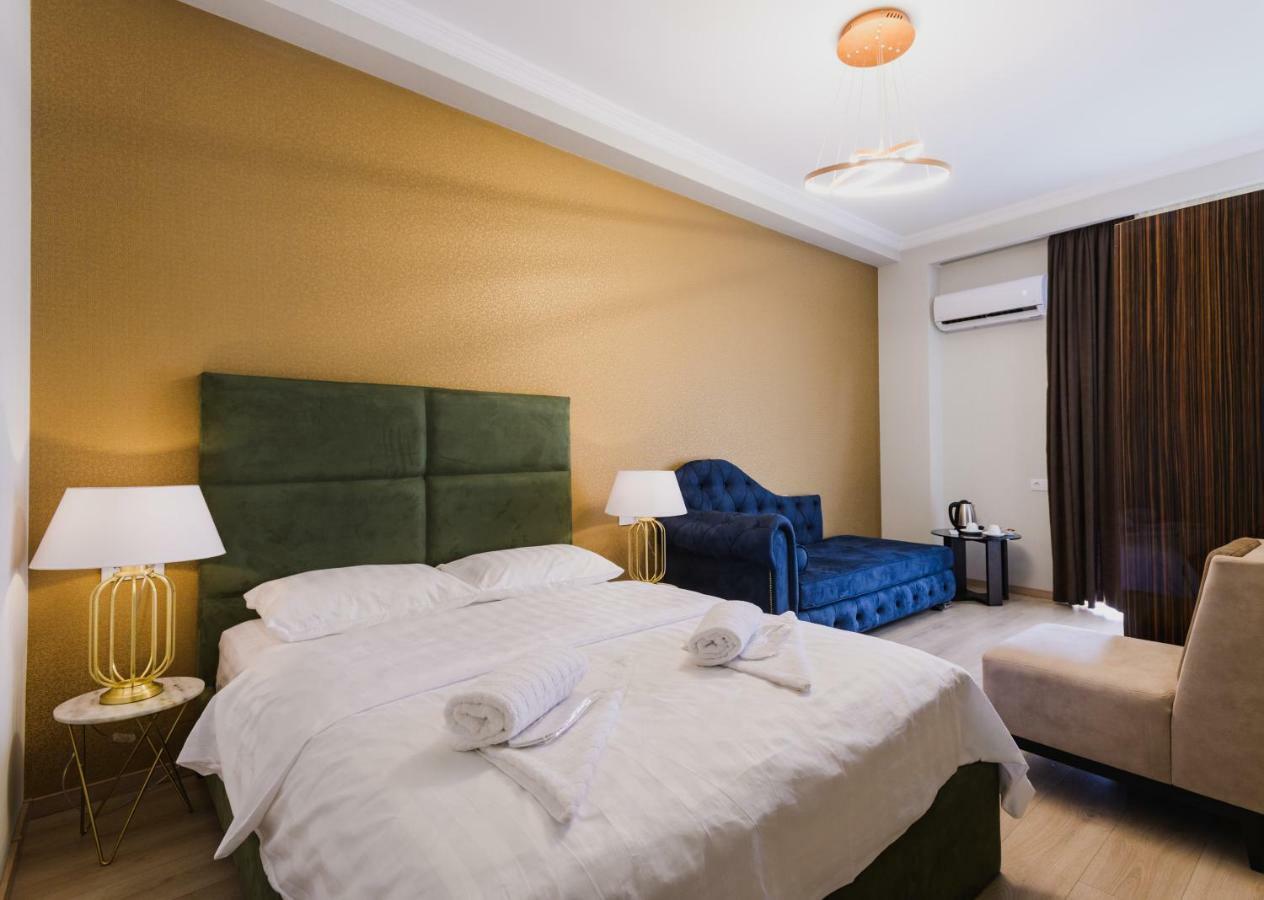 Golden Globe Boutique Hotel Tbilisi ภายนอก รูปภาพ